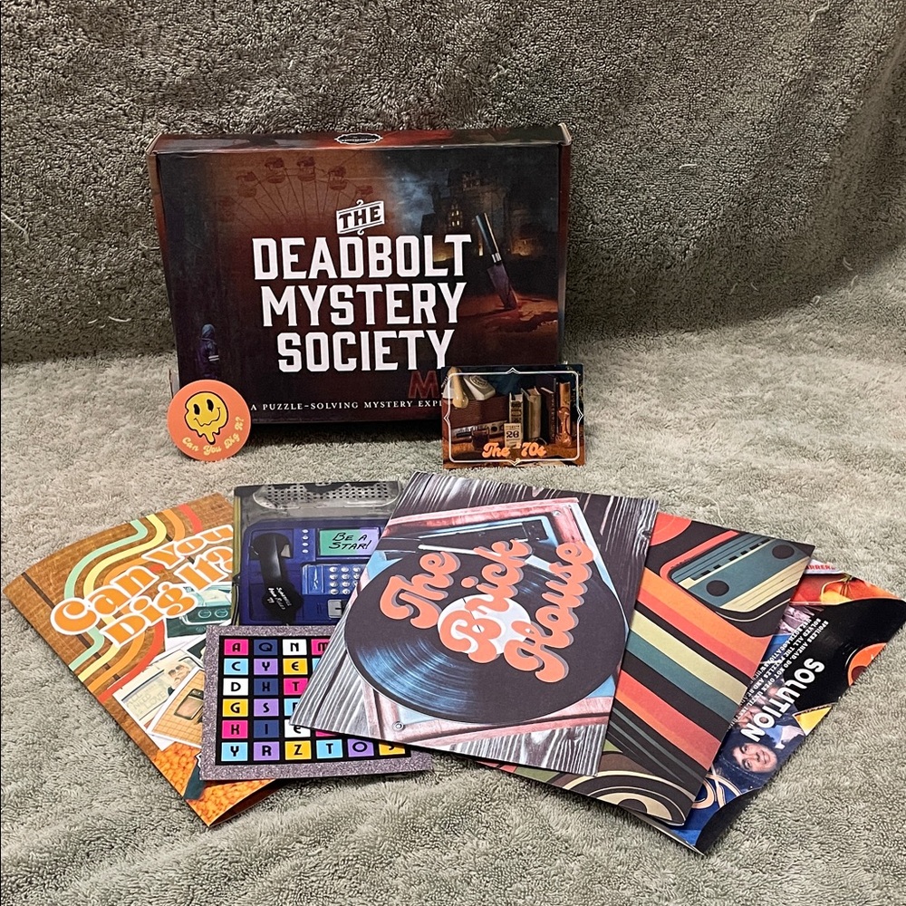 The Deadbolt Mystery Society Can You Dig It? Murder Mystery Box - Picture 3 of 7